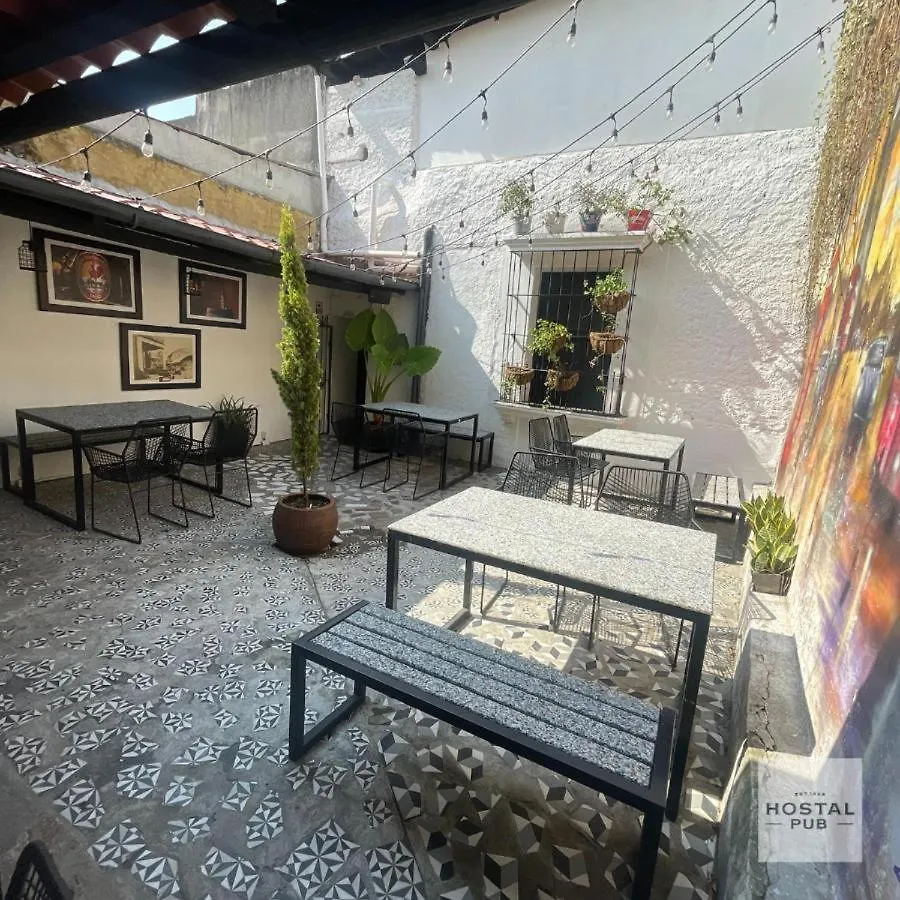 Hostel Gastropub Antigua